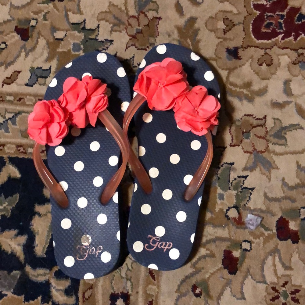 Girls flip-flops!